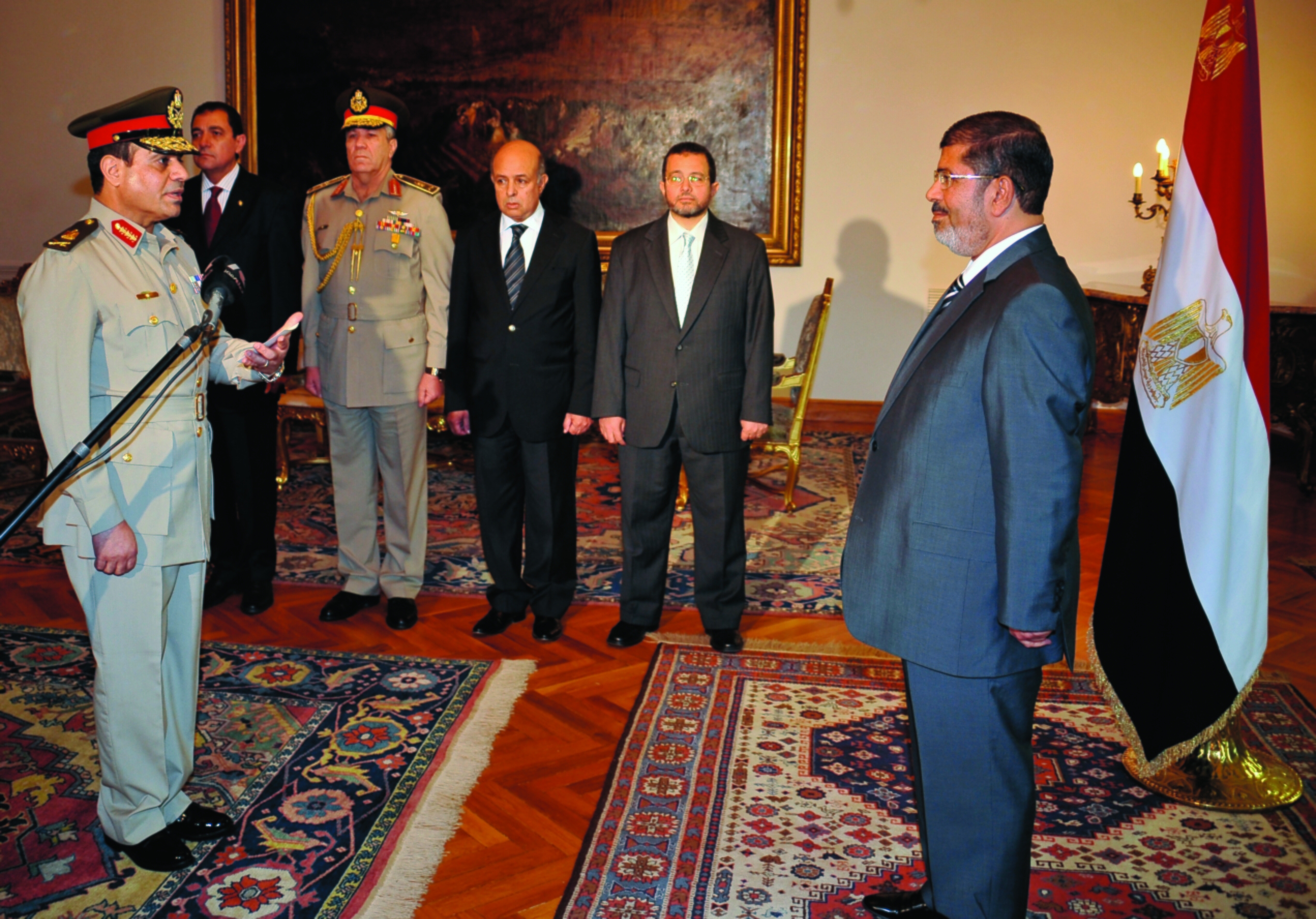 Egypt’s president seizes powers back from military