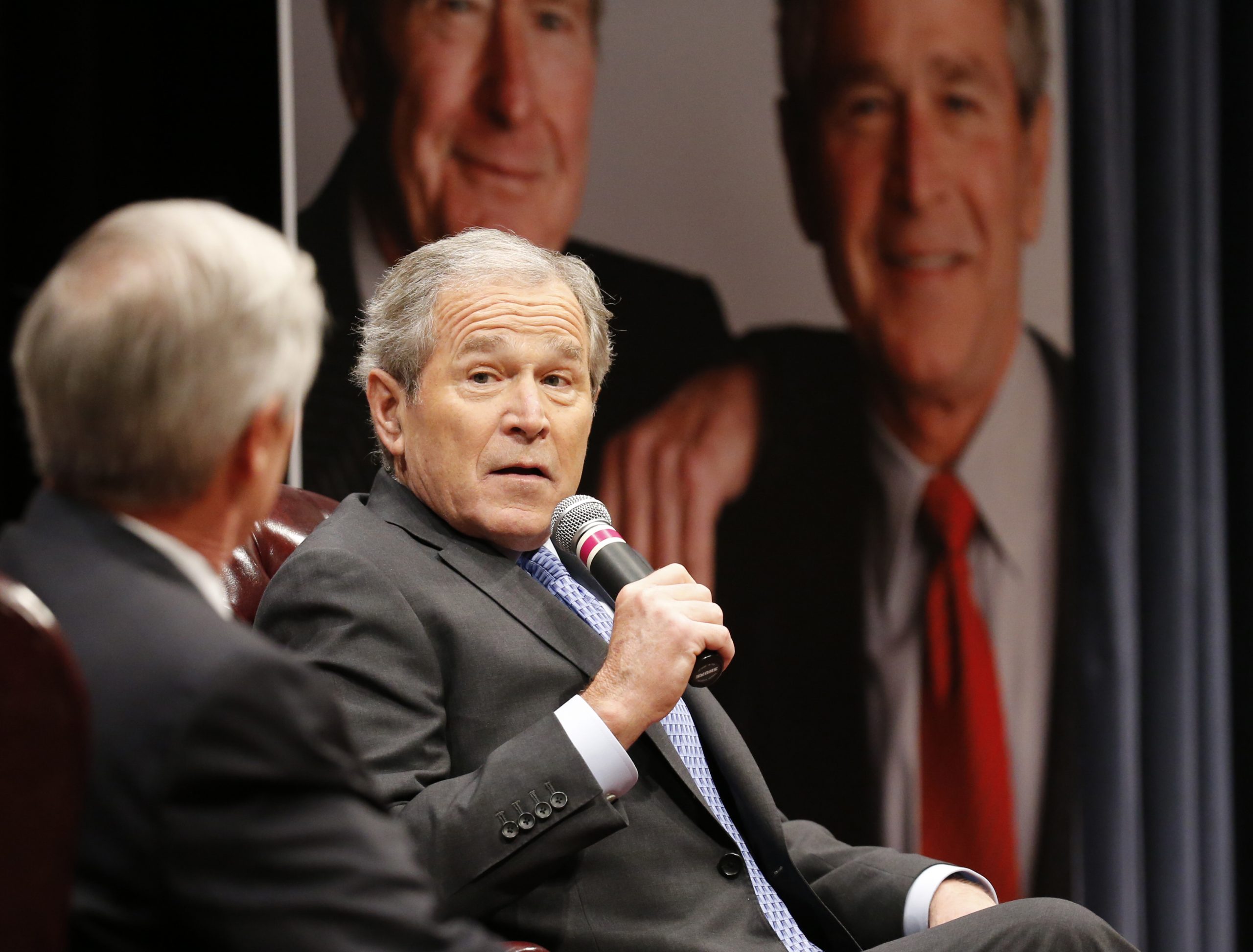 George W. Bush backs Obama strategy on ISIS