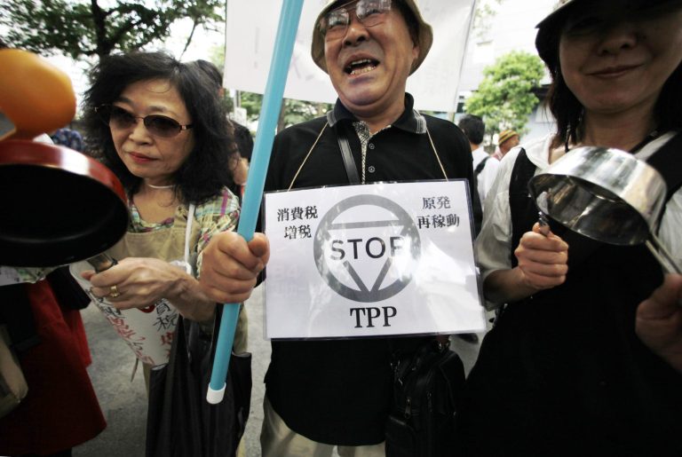 The White House's last-minute compromise on drug copyright protectionsÂ in the Trans-Pacific PartnershipÂ appears to have pleased nobody. (AP Photo)