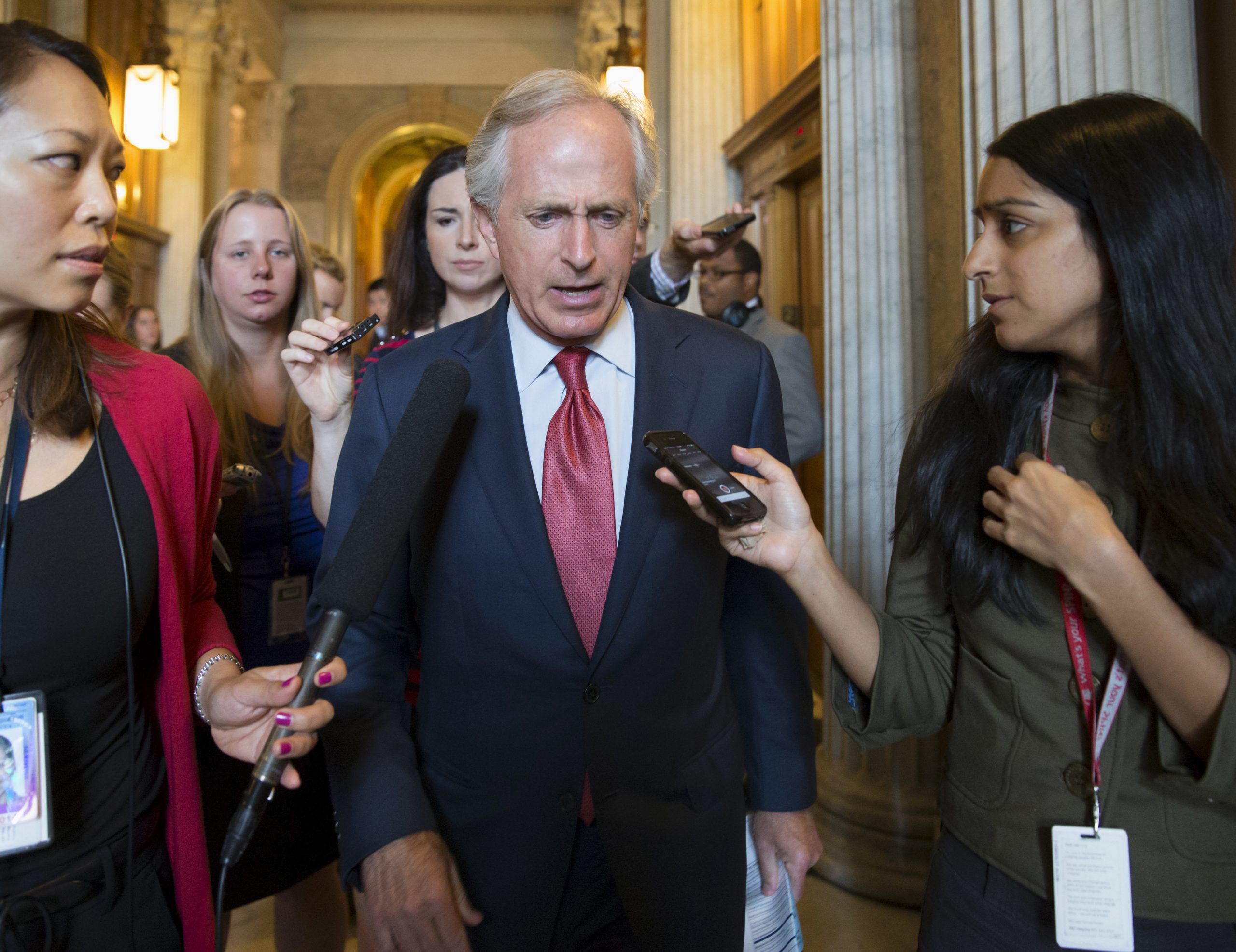 Senate closing in on deal to open government and raise debt ceiling