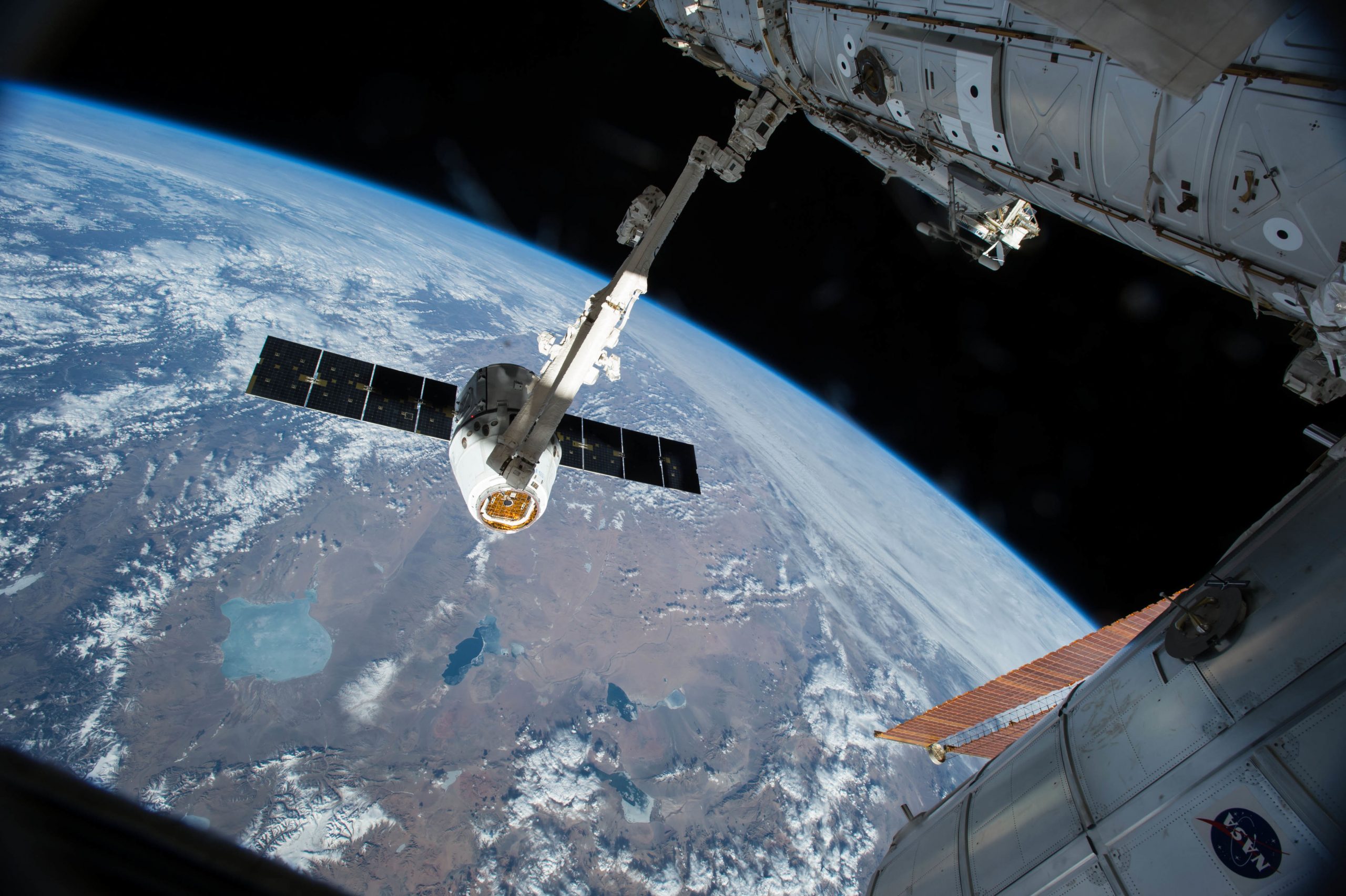 SpaceX will send two tourists around the moon next year