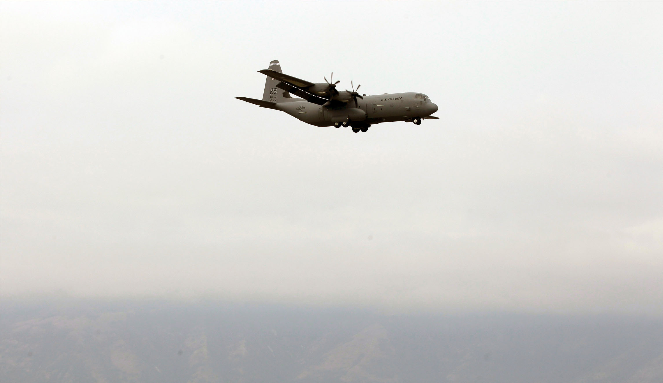 At least 12 killed after military plane crashes in Mississippi