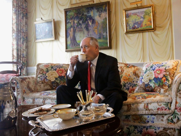 Rauner vow revives governor’s mansion question