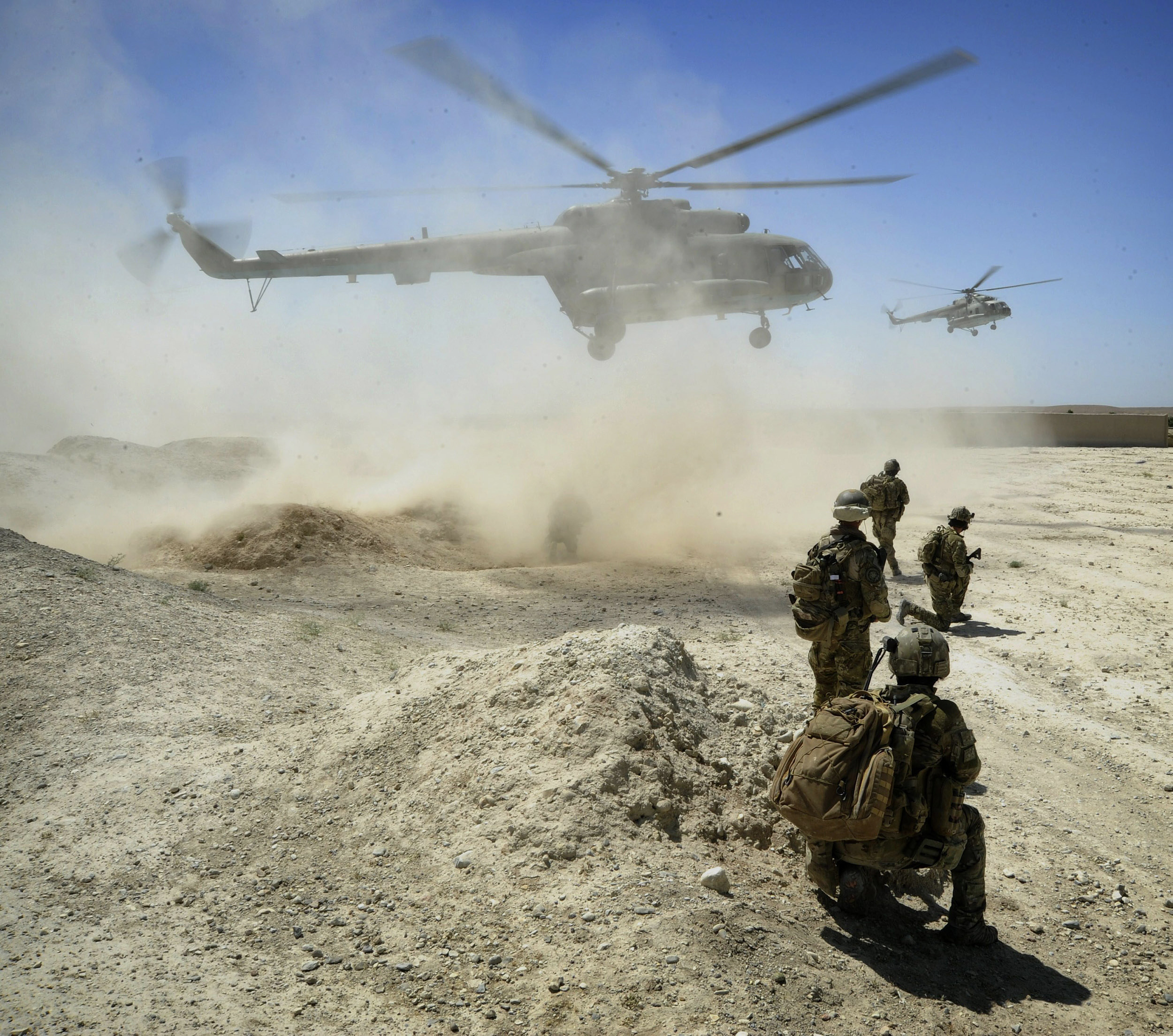 AP Exclusive: Accusations dog Russian copter deal