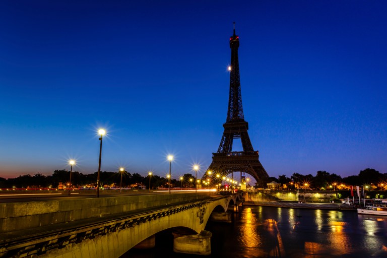 France has a 75 percent top income tax rate and essentially zero economic growth. (Thinkstock)