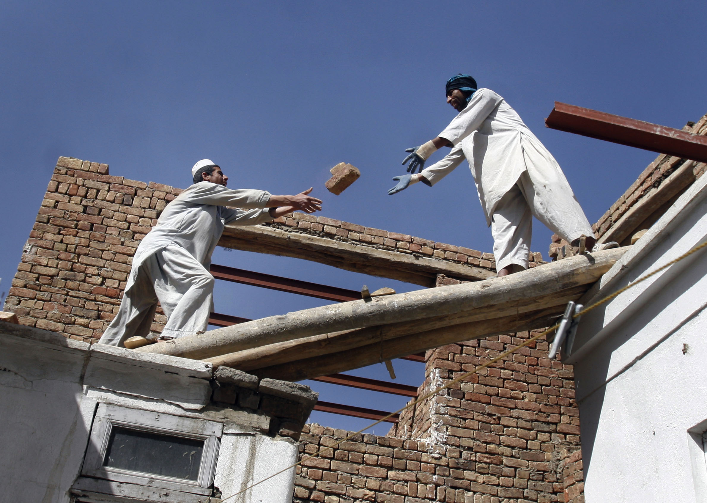 US has no anti-corruption strategy for Afghan reconstruction