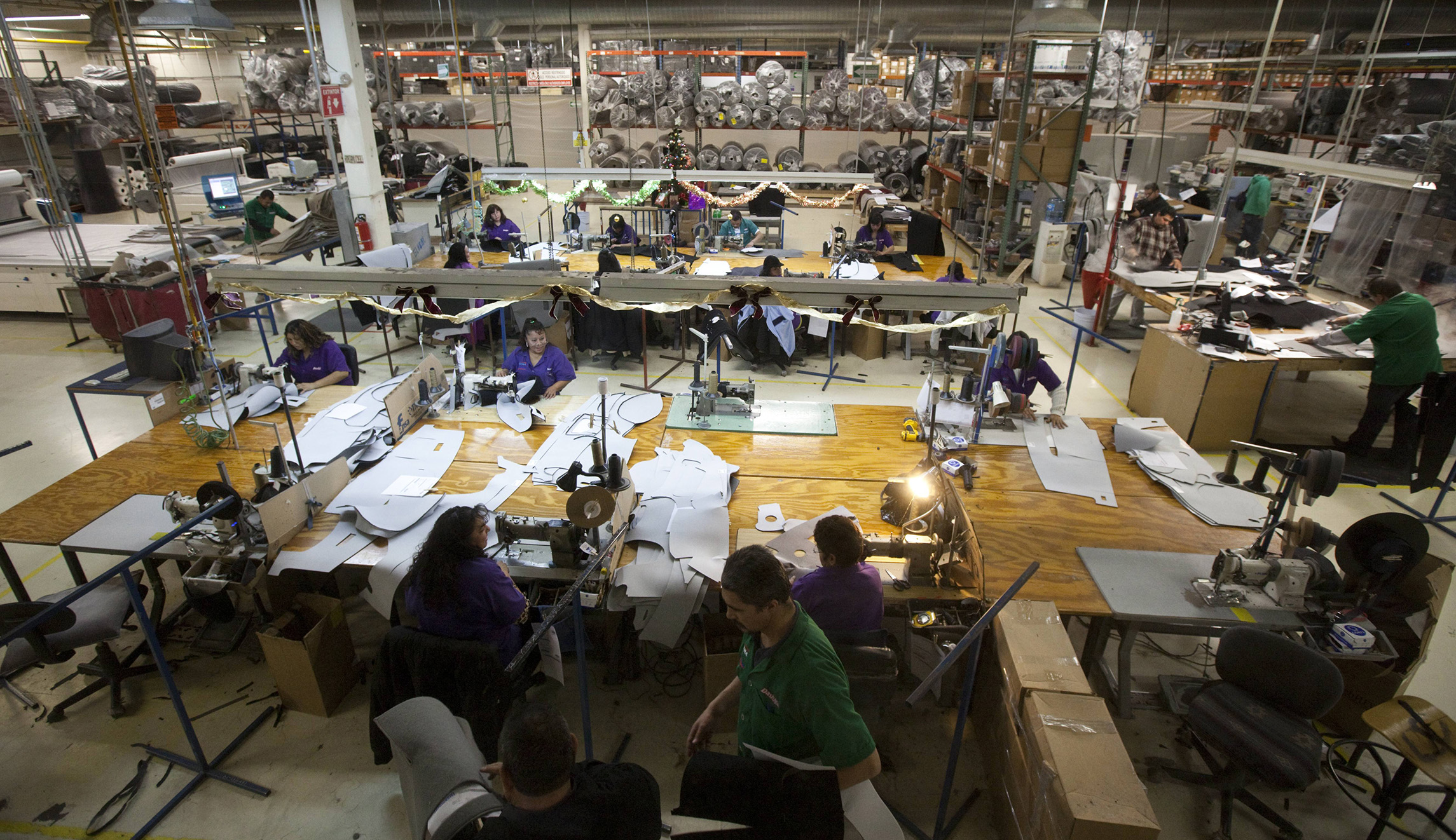 Mexico says NAFTA auto rules may change