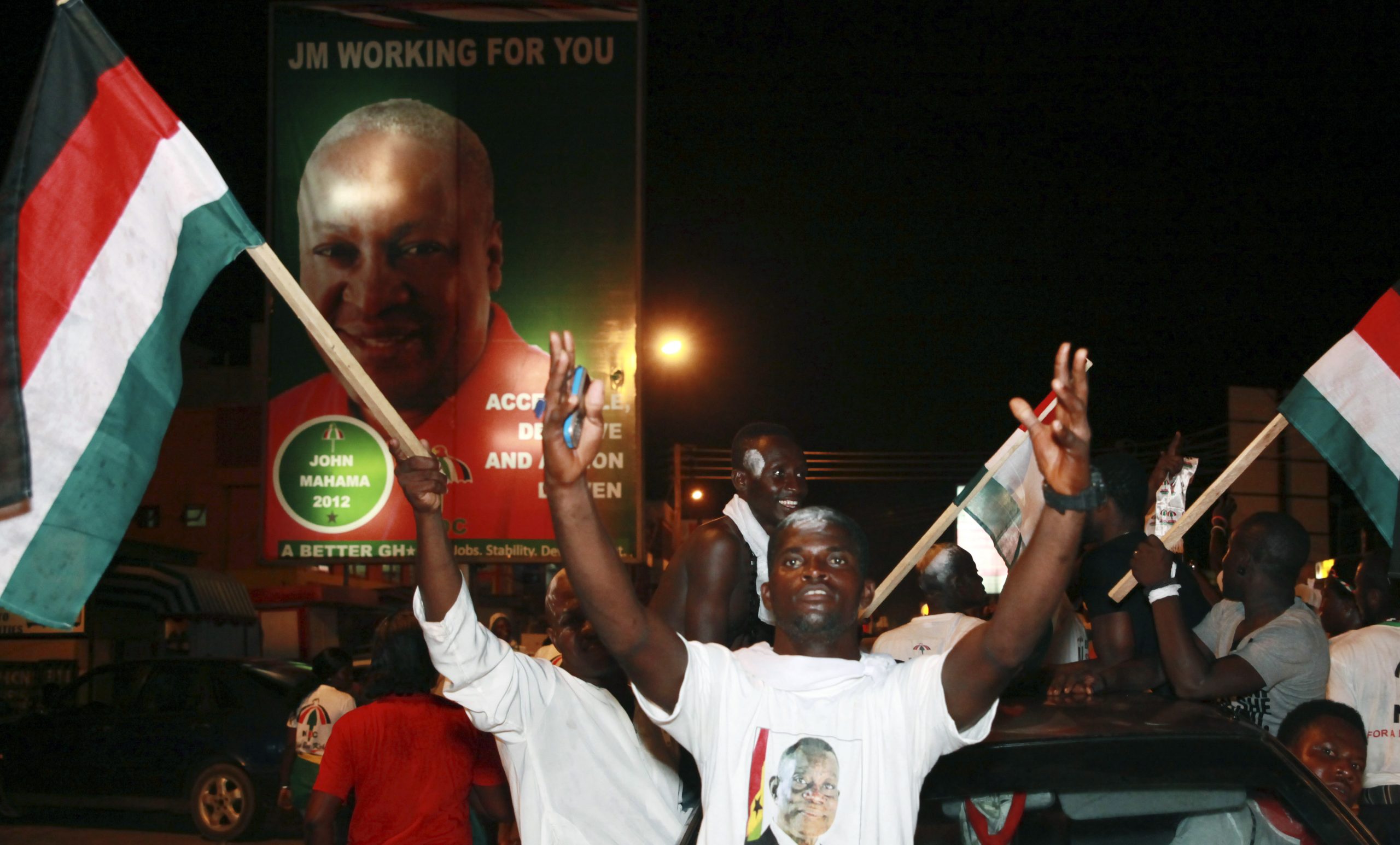 US stops issuing visas after Ghana refuses to take back deportees