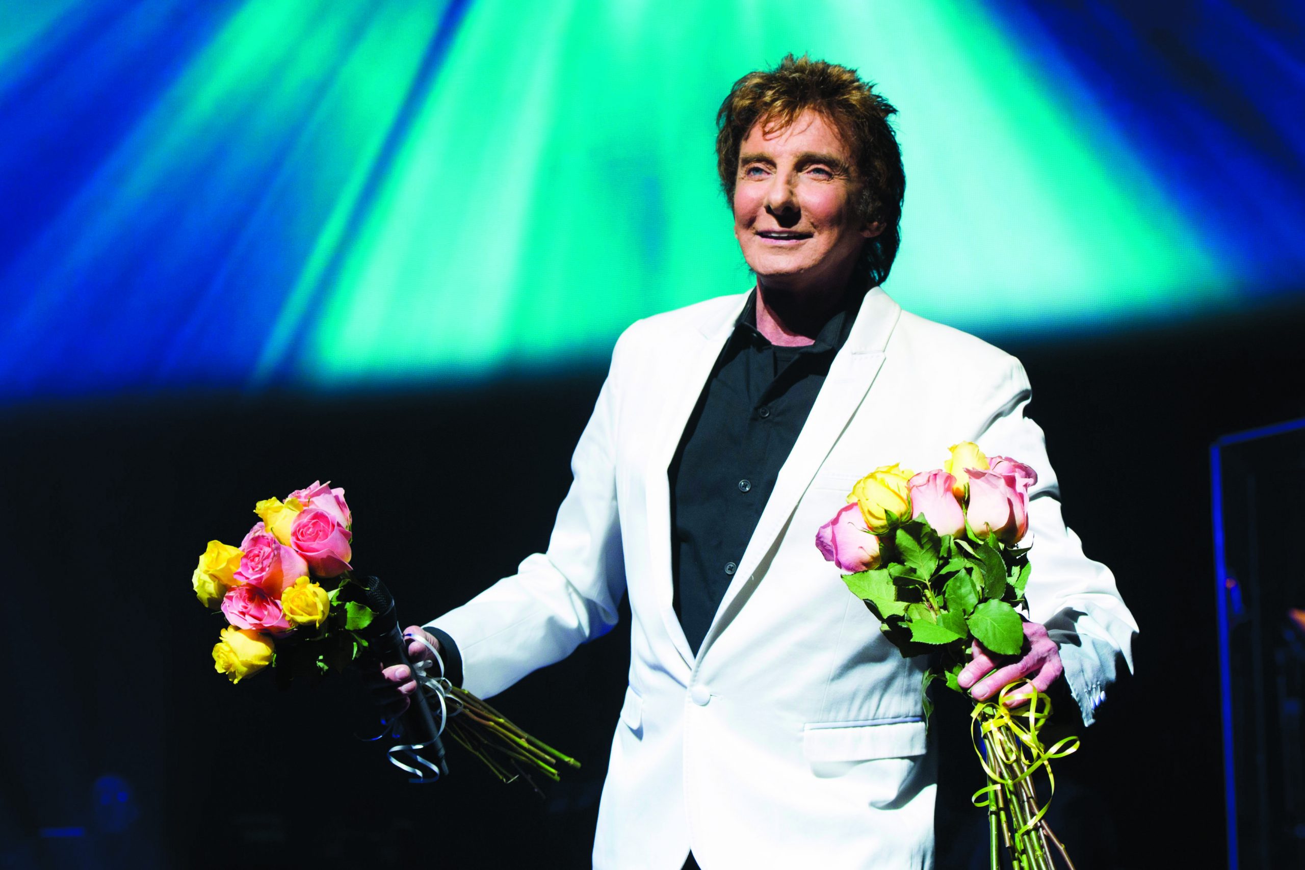 Barry Manilow enjoys ‘intimate’ Broadway return