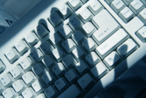 US Courts warn of email scam