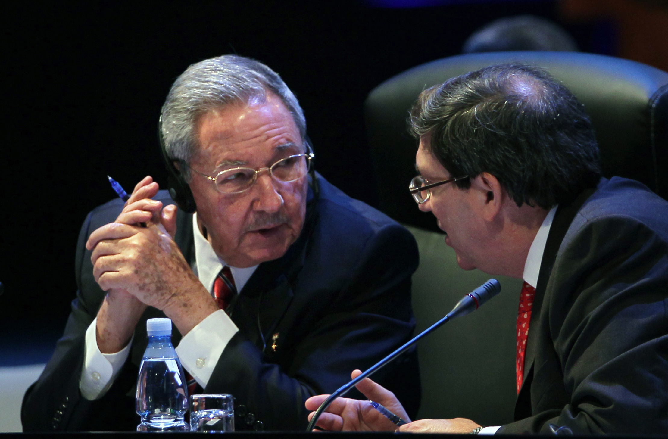 Cuba’s Castro calls for integration free of US