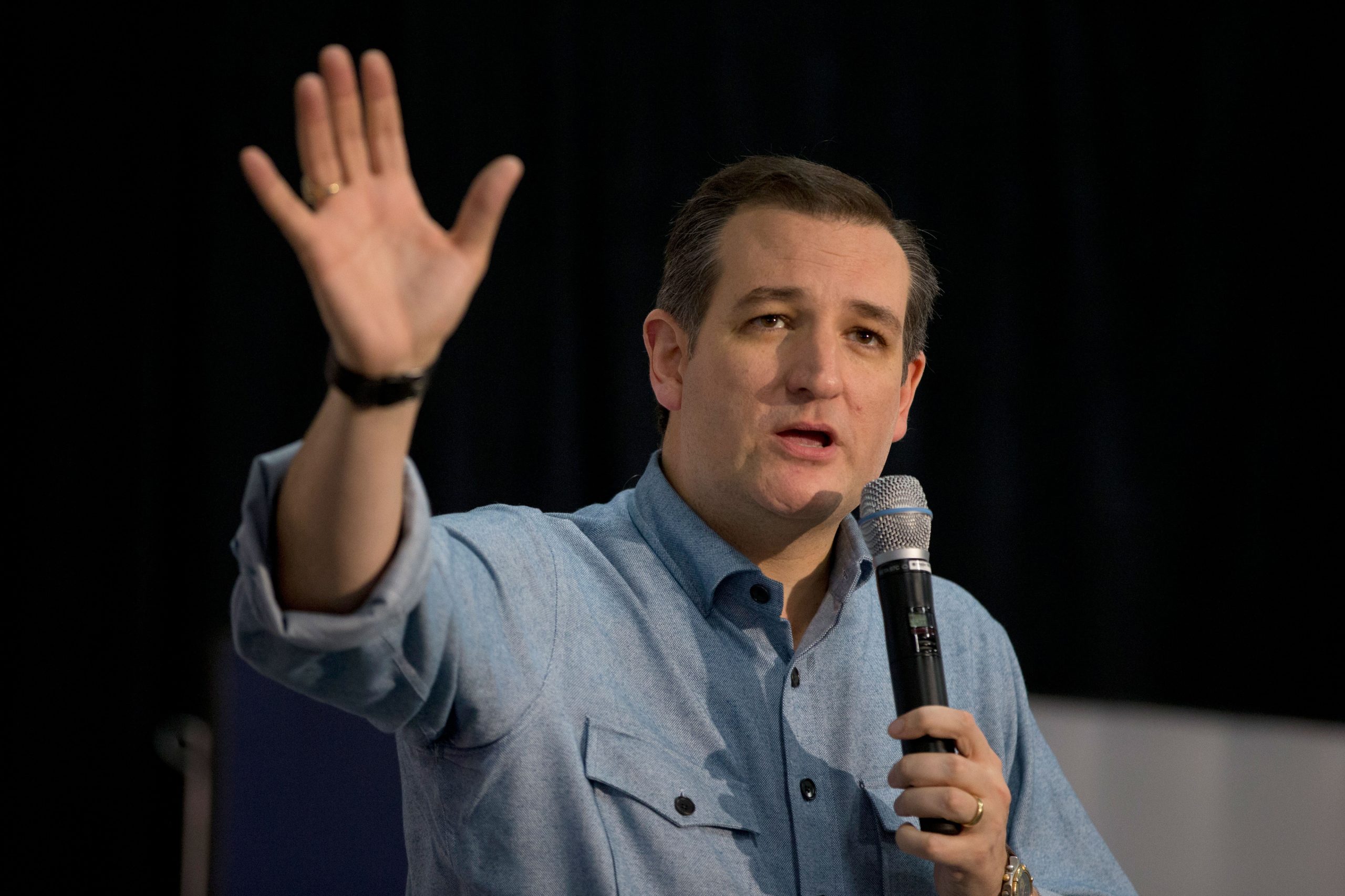 Top Cruz adviser calls GOP opponents ‘detached from reality’
