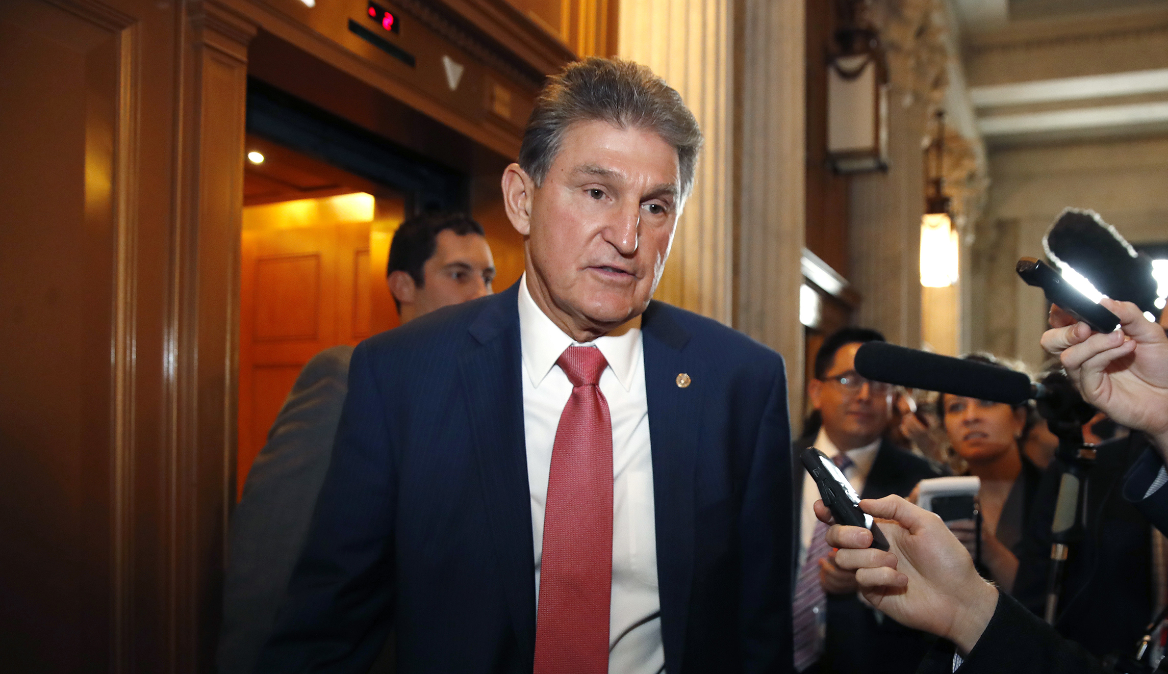 Joe Manchin pledges not to campaign against House, Senate lawmakers