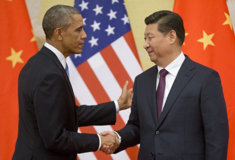 U.S. President Obama, left, and Chinese President Xi Jinping shake hands following the conclusion of their joint news conference. (AP Photo/Pablo Martinez Monsivais)