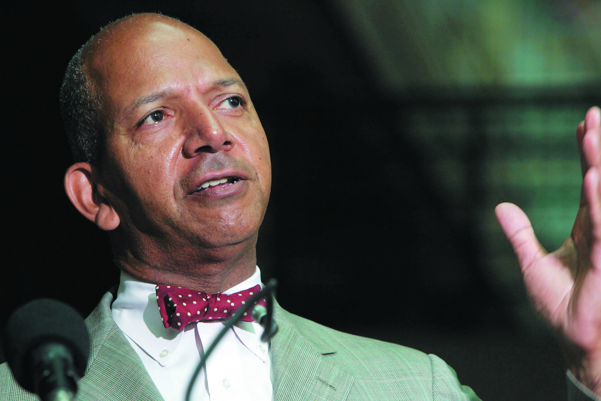Ex-mayor and former OMB chief to head search for D.C.’s new CFO