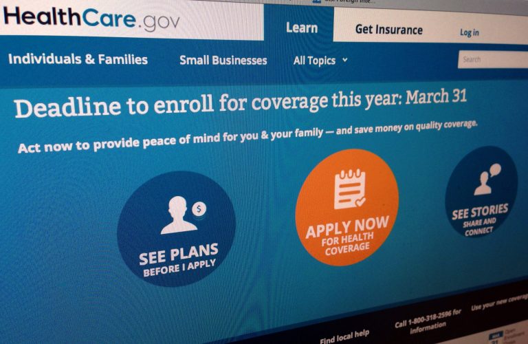 Testers say federal health care website runs slow