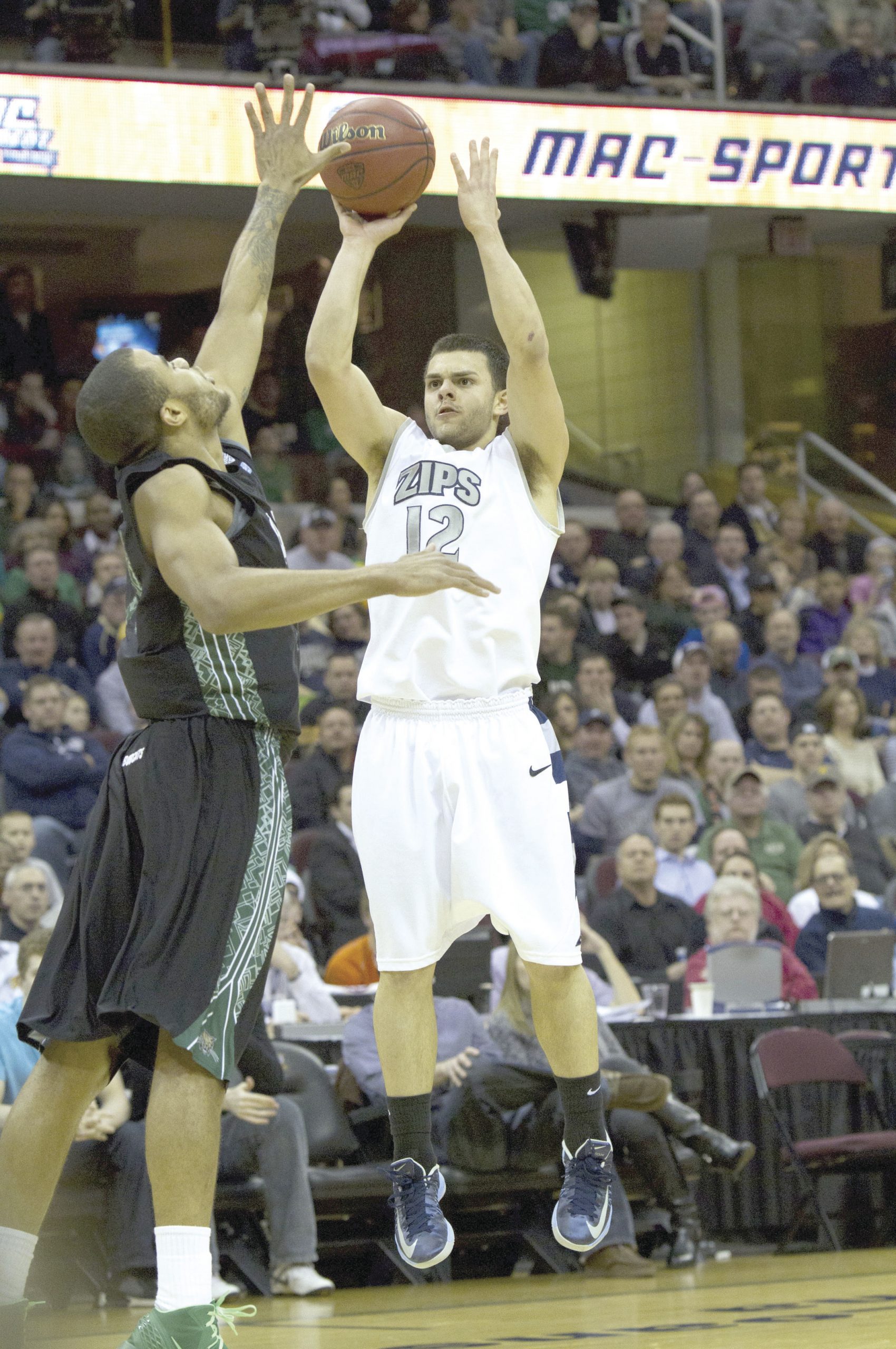 Carmelo Betancourt breaks out after getting forced into Akron’s starting lineup