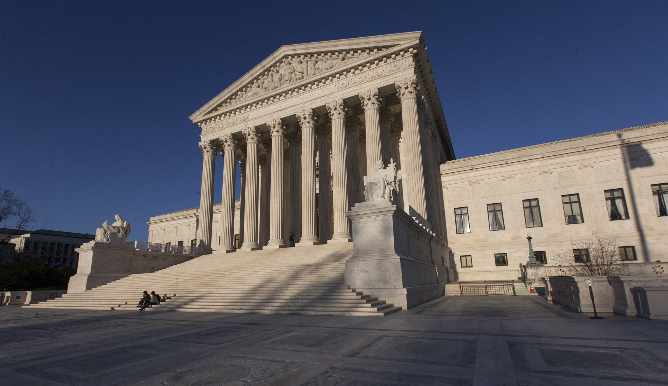 Supreme Court takes up sports betting beyond Vegas