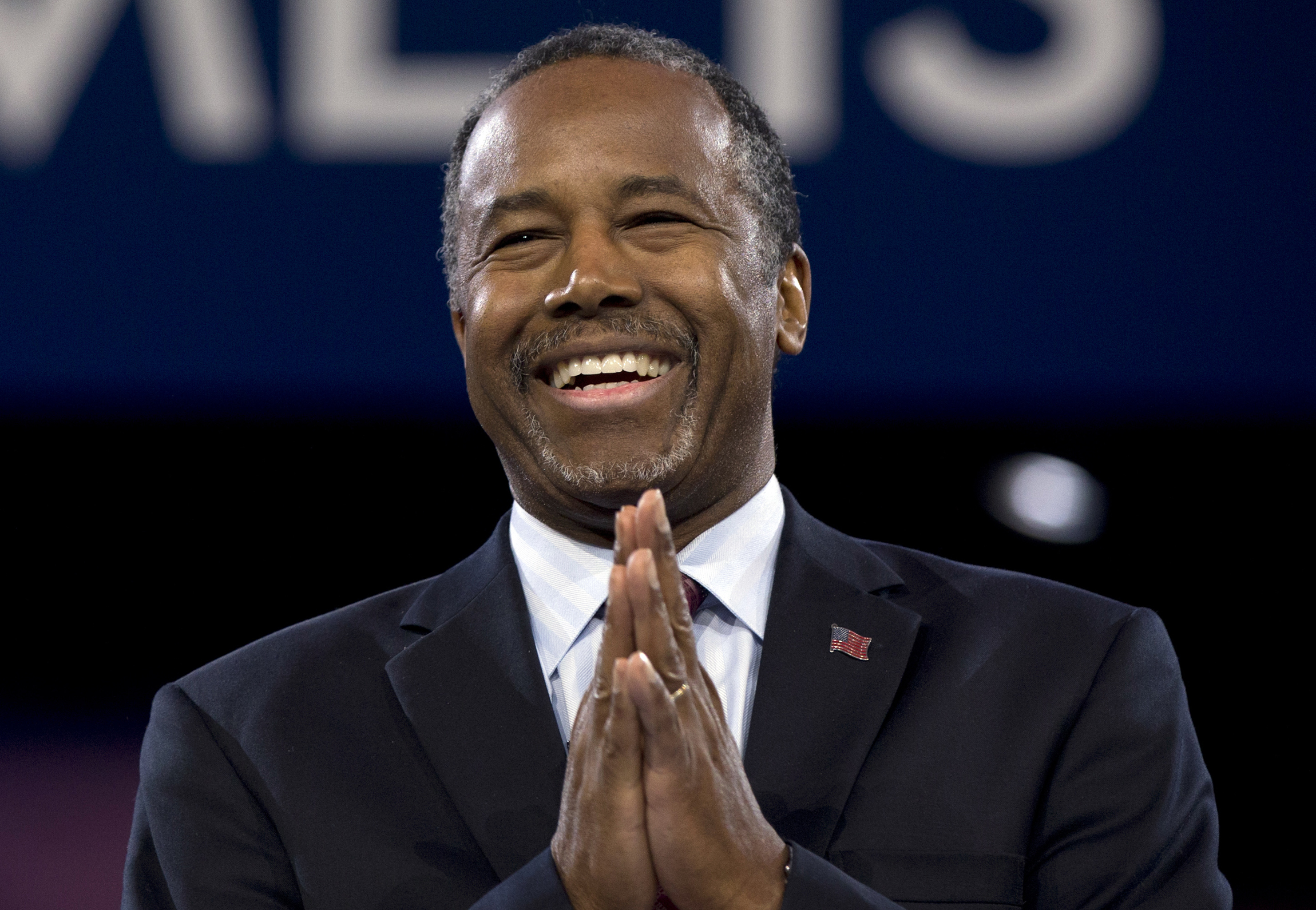 Carson makes unusual presidential endorsement, for now
