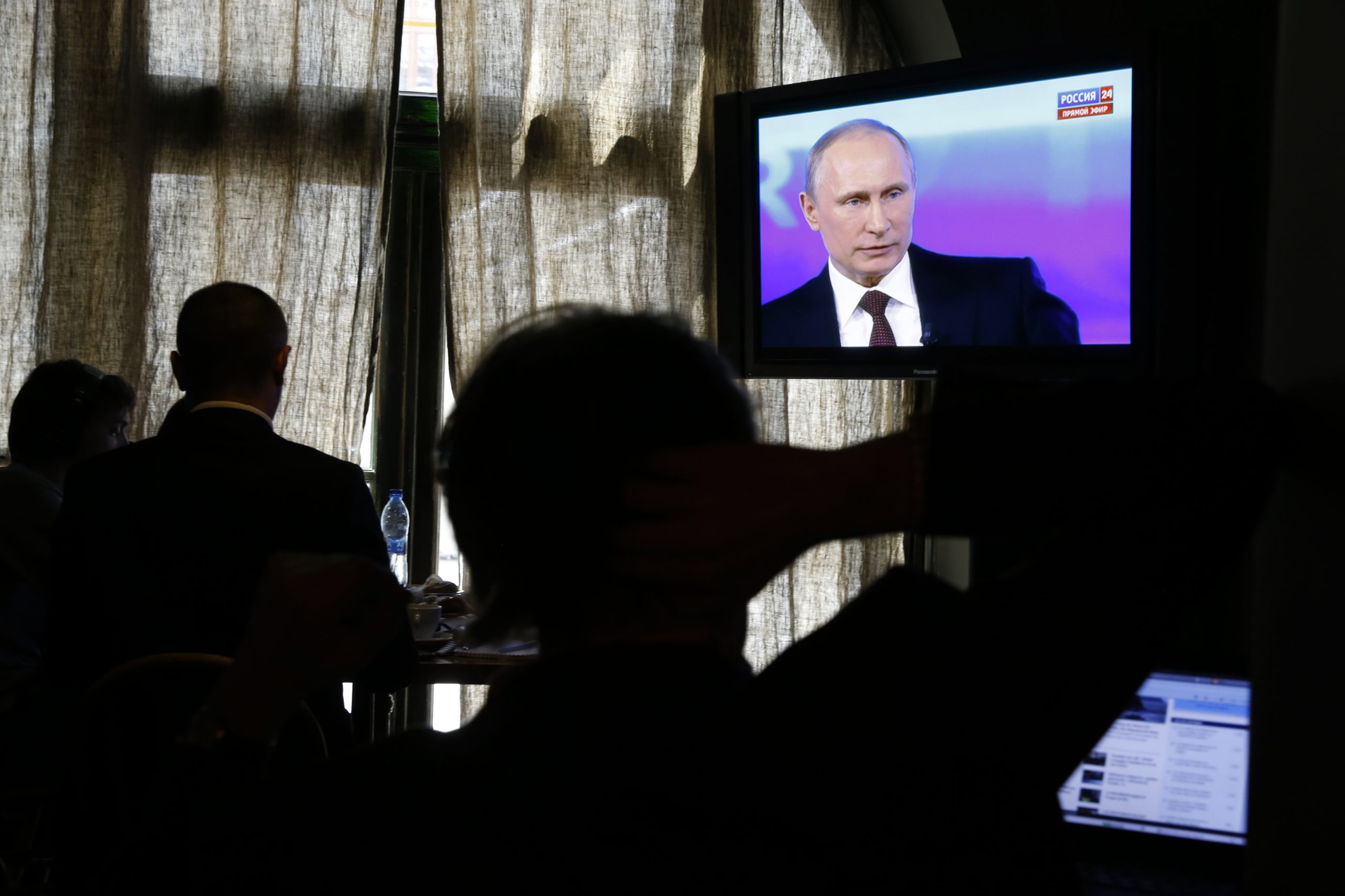 EU warns Russia against using gas for politics