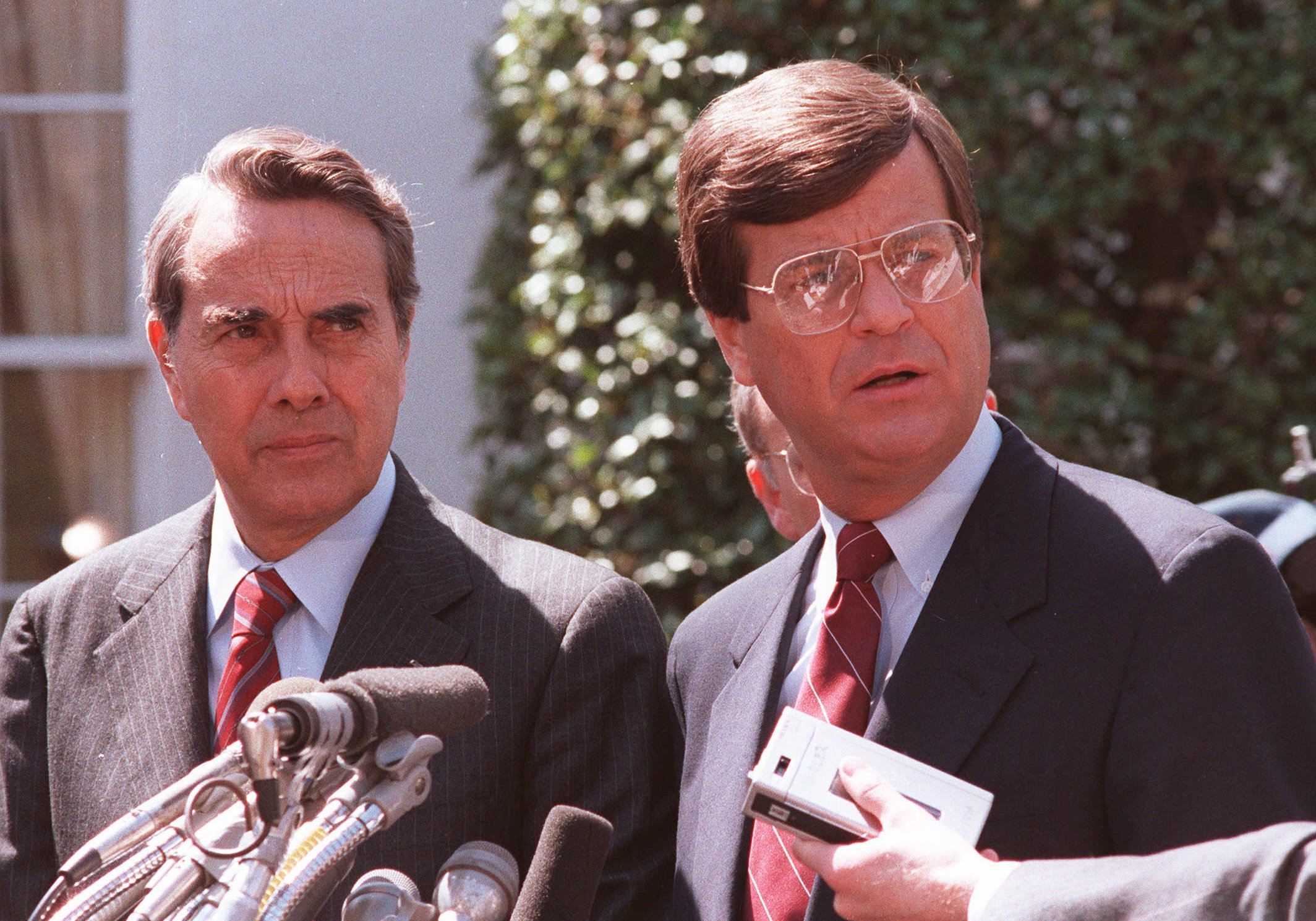 Bob Dole and Trent Lott: Senate working again under McConnell