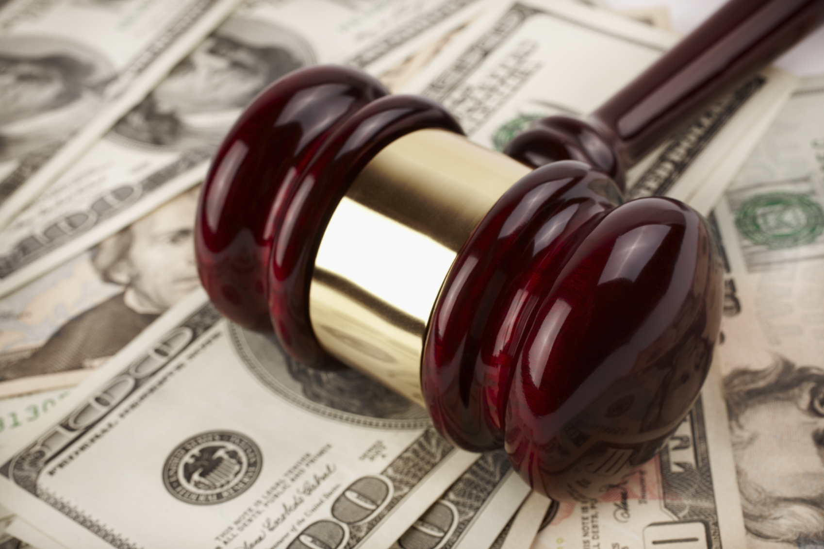 Legal tide turning against lawyers who profit illegally from class-action lawsuits