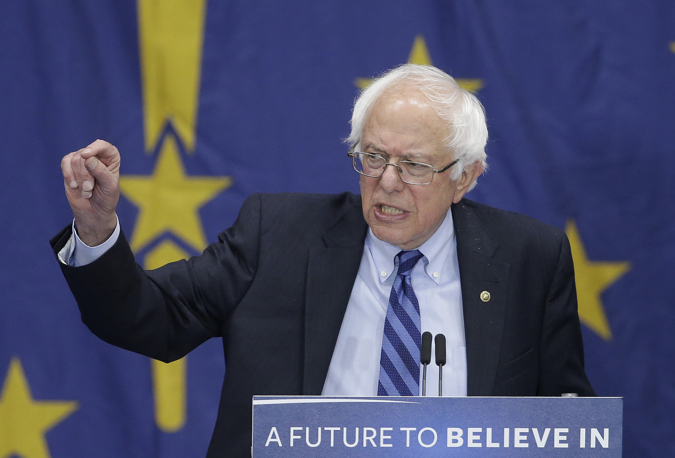 Sanders: ‘Donald Trump lives in his own world’