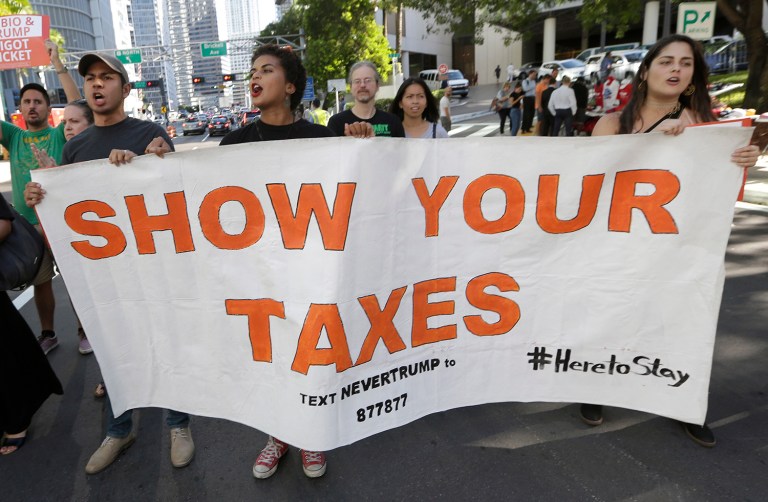 The NYT story on Donald Trump's 1995 tax returns show a near-billion dollar operational loss. (AP Photo/Lynne Sladky)