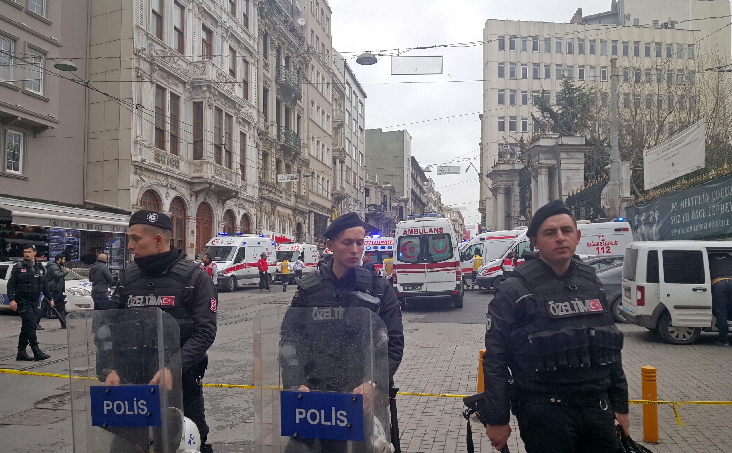 Suicide bombing kills two Americans in Turkey