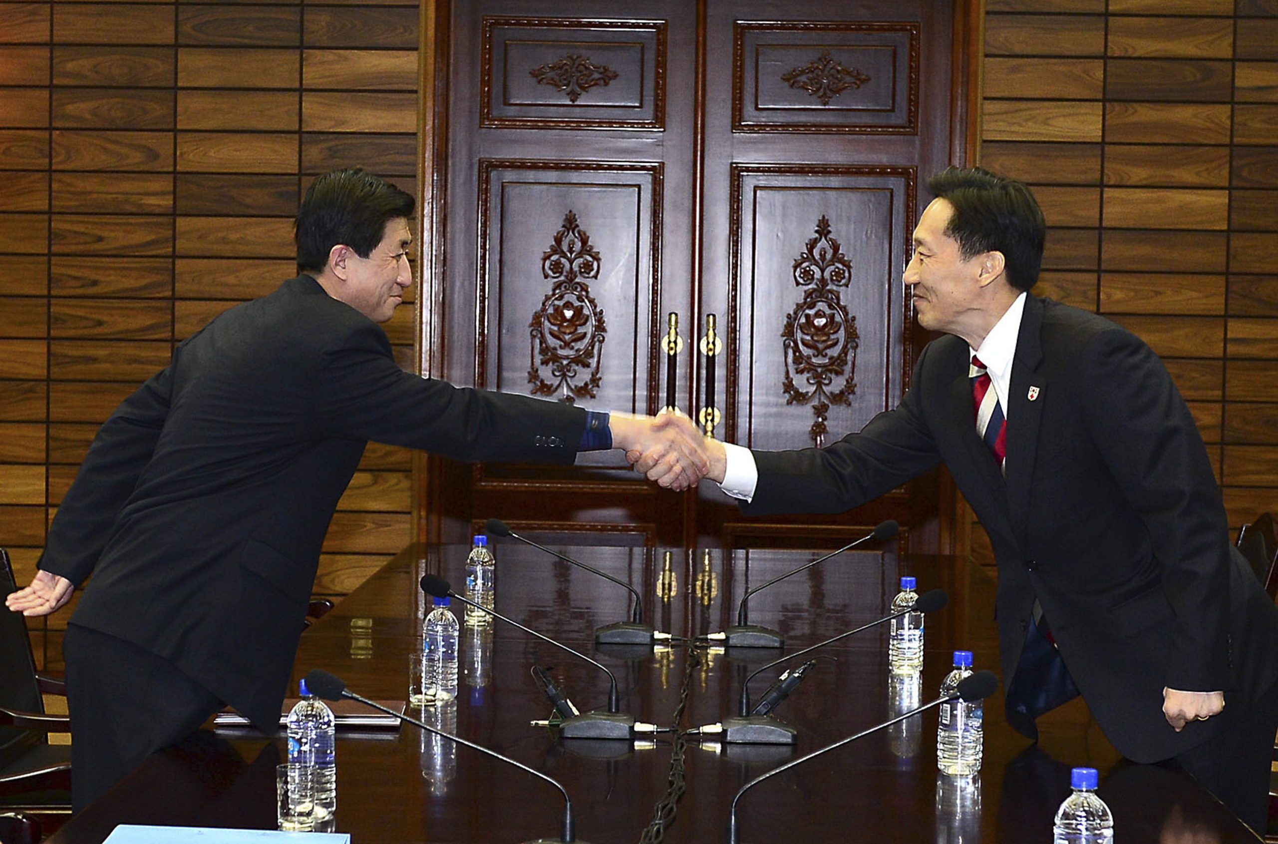Koreas agree to hold family reunions this month