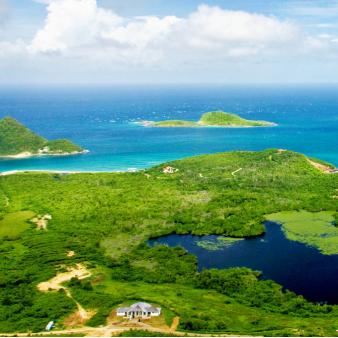 Hillary Friend Boosts ‘Second Citizenship Programs’ in Caribbean