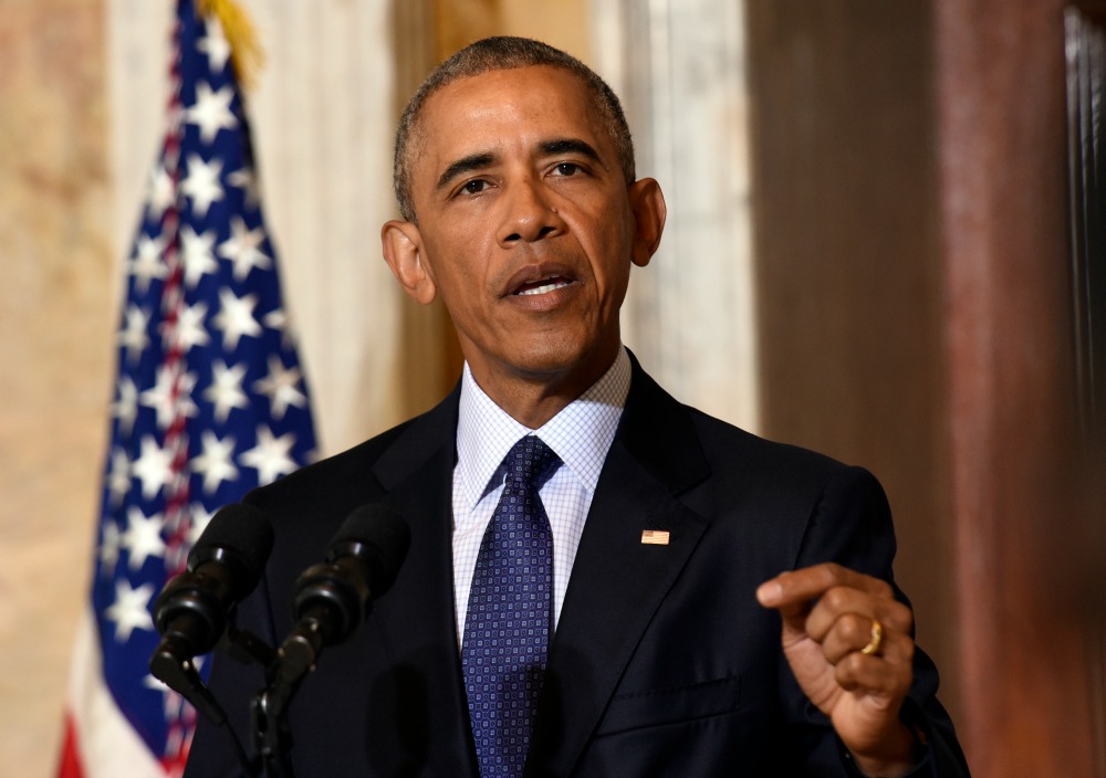 In Father’s Day weekend message, Obama tells parents to lead by example