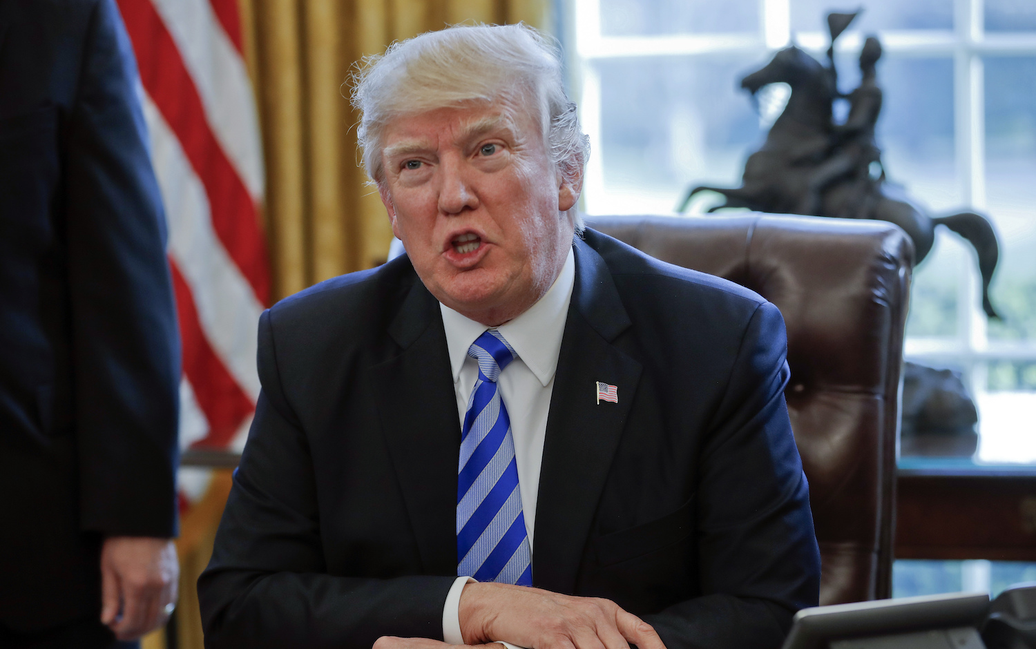 Trump gambles big on Obamacare payments