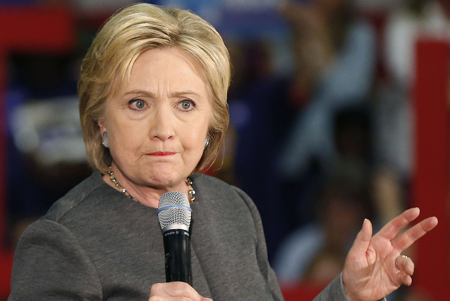 Hillary Clinton retweets, then deletes ‘Full Frontal with Samantha Bee’ photo mocking Trump