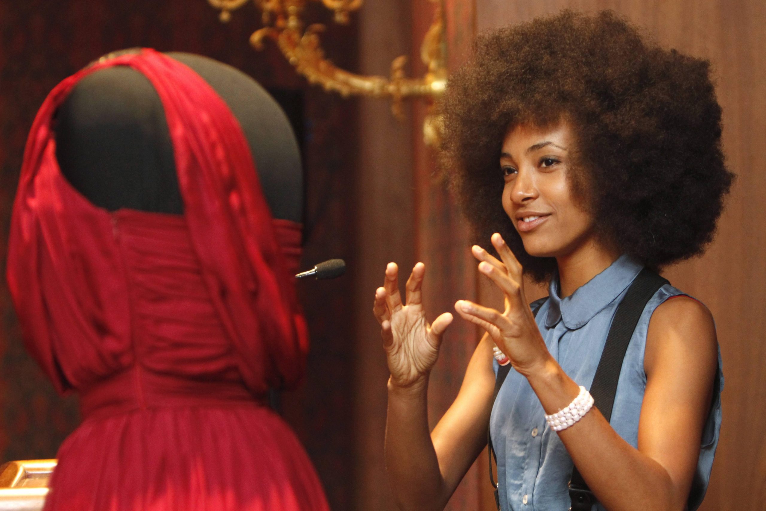 Esperanza says ‘yes’ to giving the Smithsonian her dress