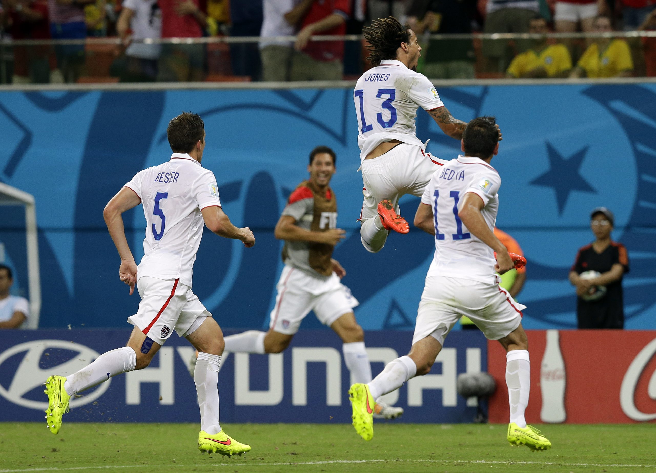 Portugal rescues 2-2 draw with US at World Cup