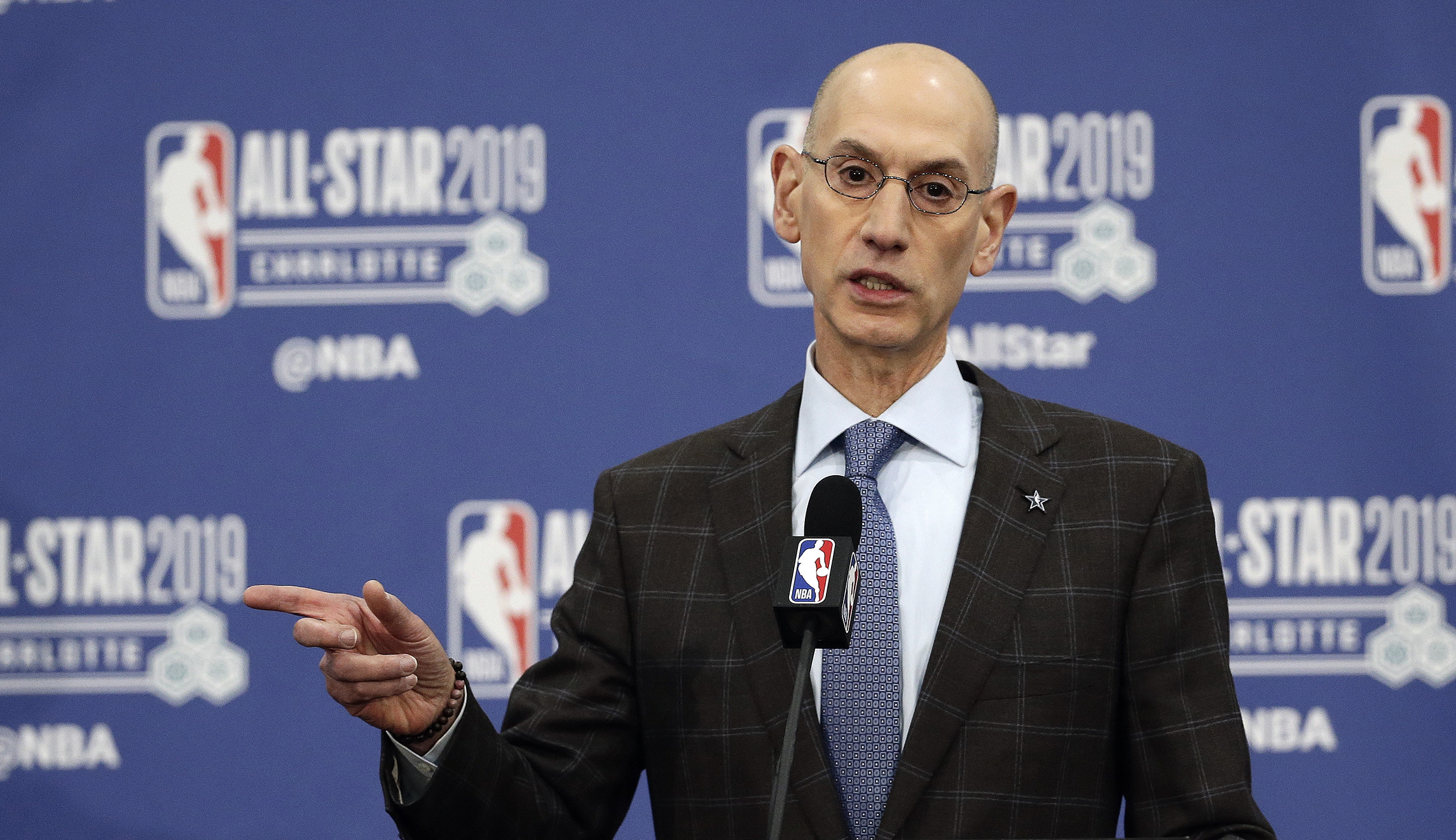 NBA gets the ball rolling on mandatory booster shots