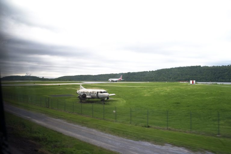 Currently, many small airports have towers that are served by contract towers, which are operated by private companies and approved by the FAA. (Sipa via AP Images)