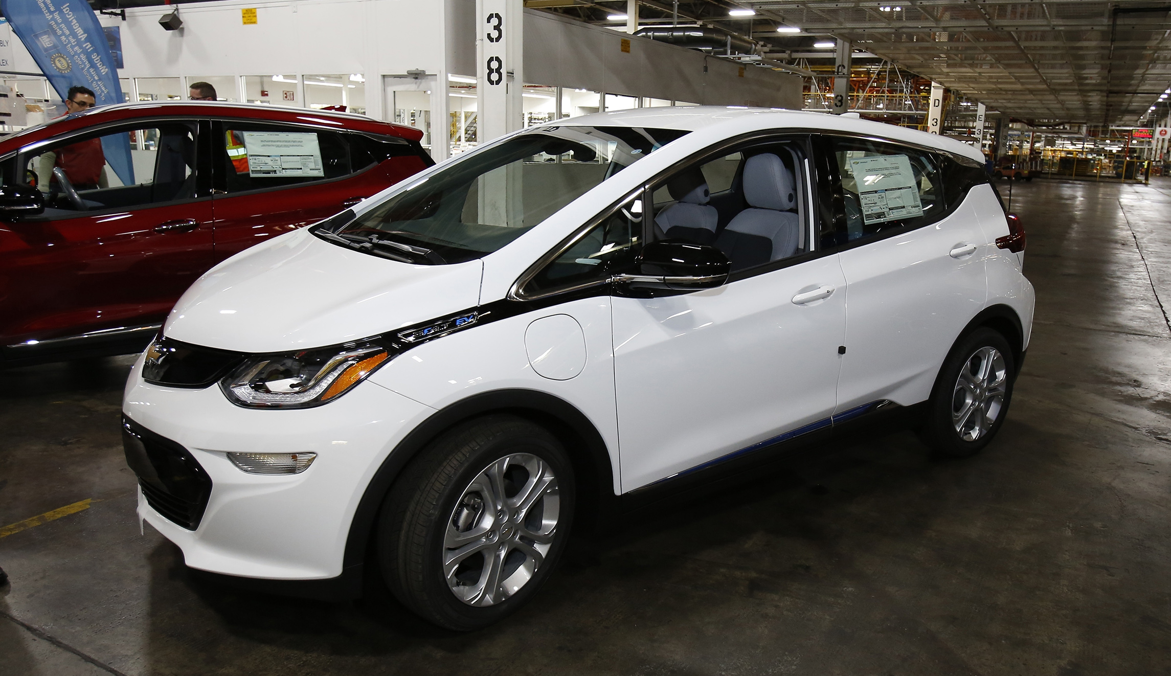 Trump blasts General Motors for move toward electric vehicles