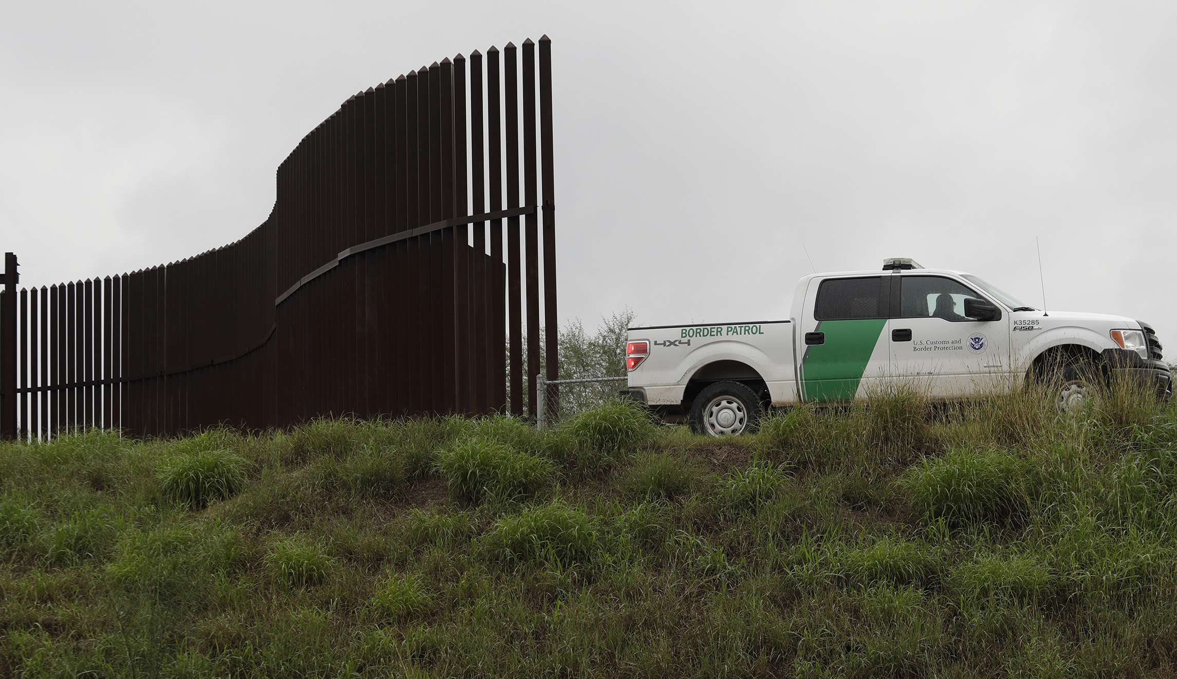 Republicans to debut long-awaited border bill in immigration overhaul