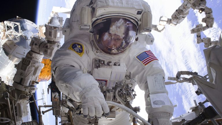 First private astronaut crew set to launch to space station