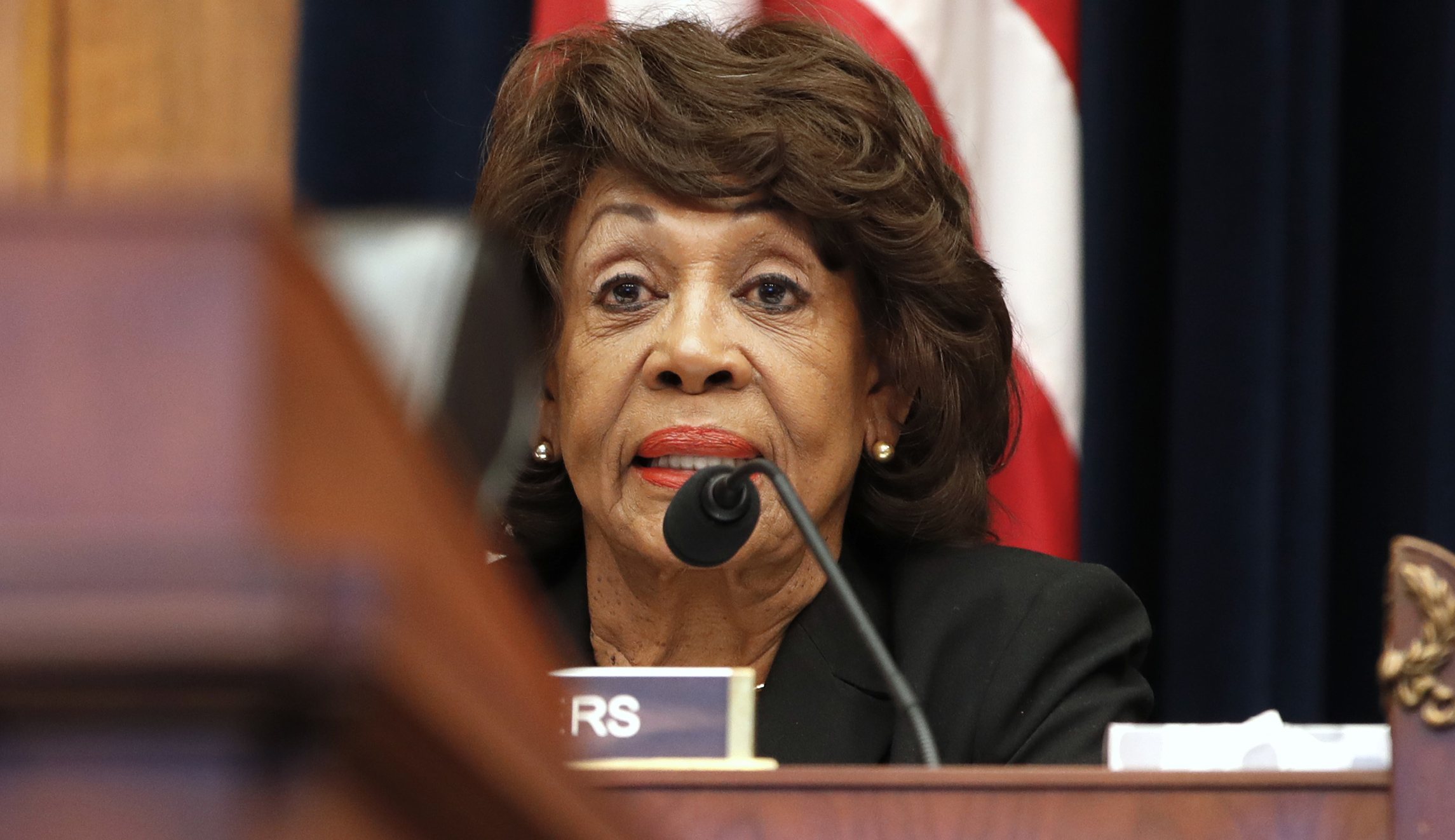 Maxine Waters reacts to bomb threats: ‘I ain’t scared’