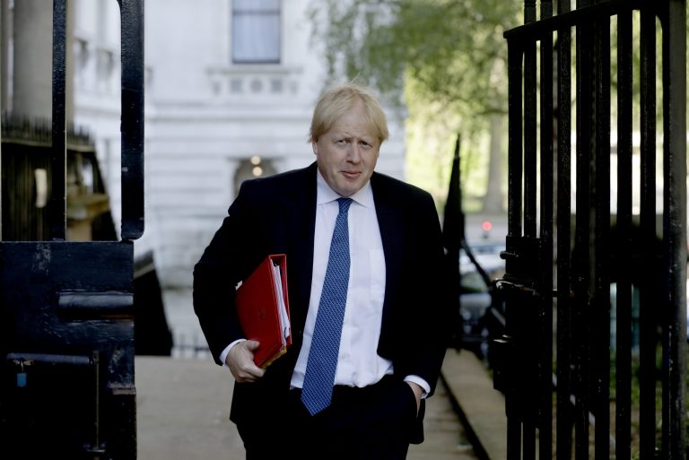 Boris Johnson makes 11th-hour push to persuade Trump on Iran