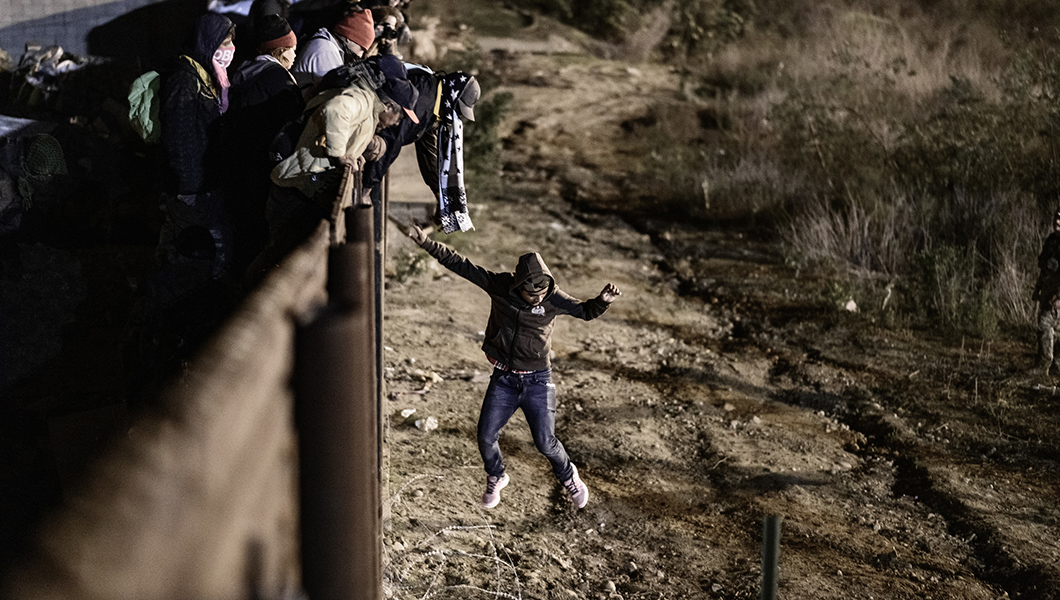 Border officers in San Diego to begin forcing asylum applicants to wait in Mexico