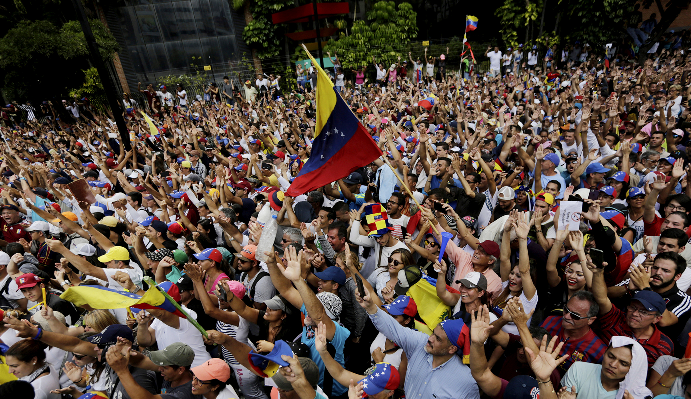 US weighs responsibility to protect Venezuelans amid new protests