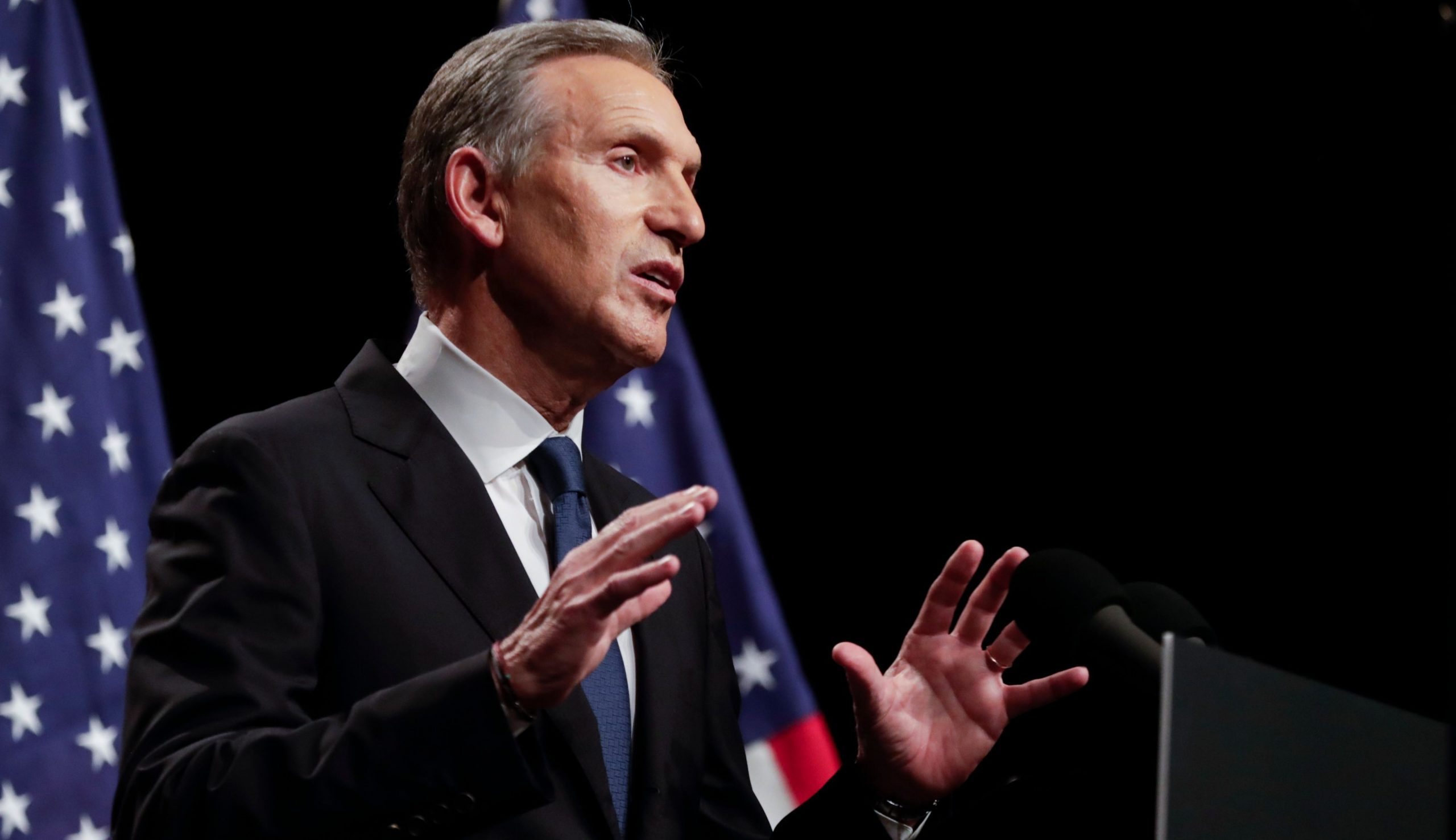 Please clap 2.0: Howard Schultz encourages applause at his first policy speech