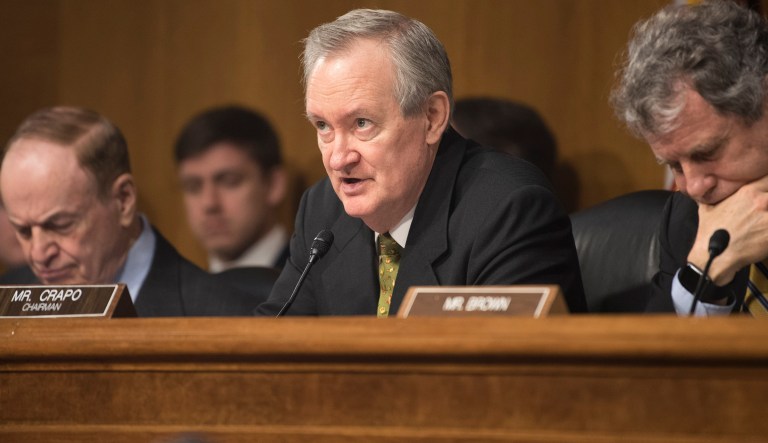 Sen. Mike Crapo, R-Idaho, center, Chairman of the Senate Banking, Housing and Urban Affairs Committee questions Federal Reserve Chairman Jerome Powell during hearing on on Tuesday, Feb. 26, 2019 in Washington.