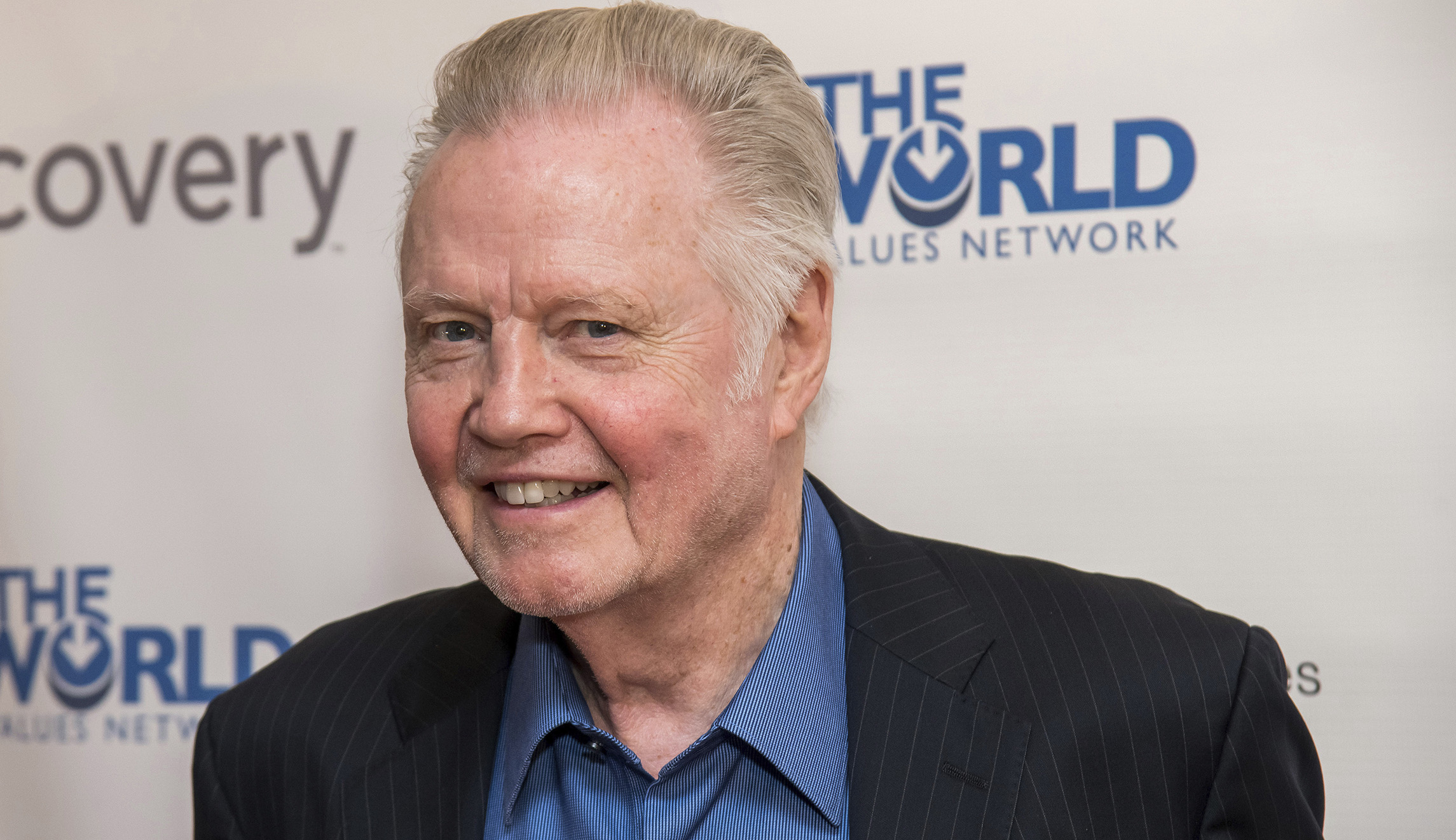 Actor Jon Voight condemns ‘darkness’ of ‘left-wing propaganda’ while lauding police officers and Trump