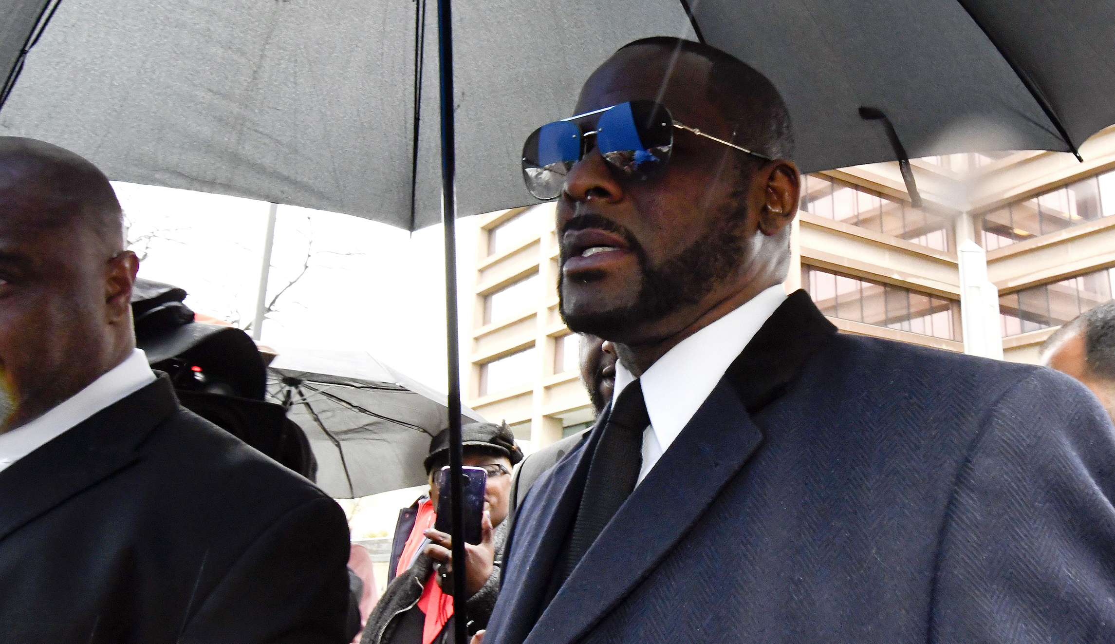 ‘He can’t see two girlfriends in jail’: Lawyers for R. Kelly argue for bail