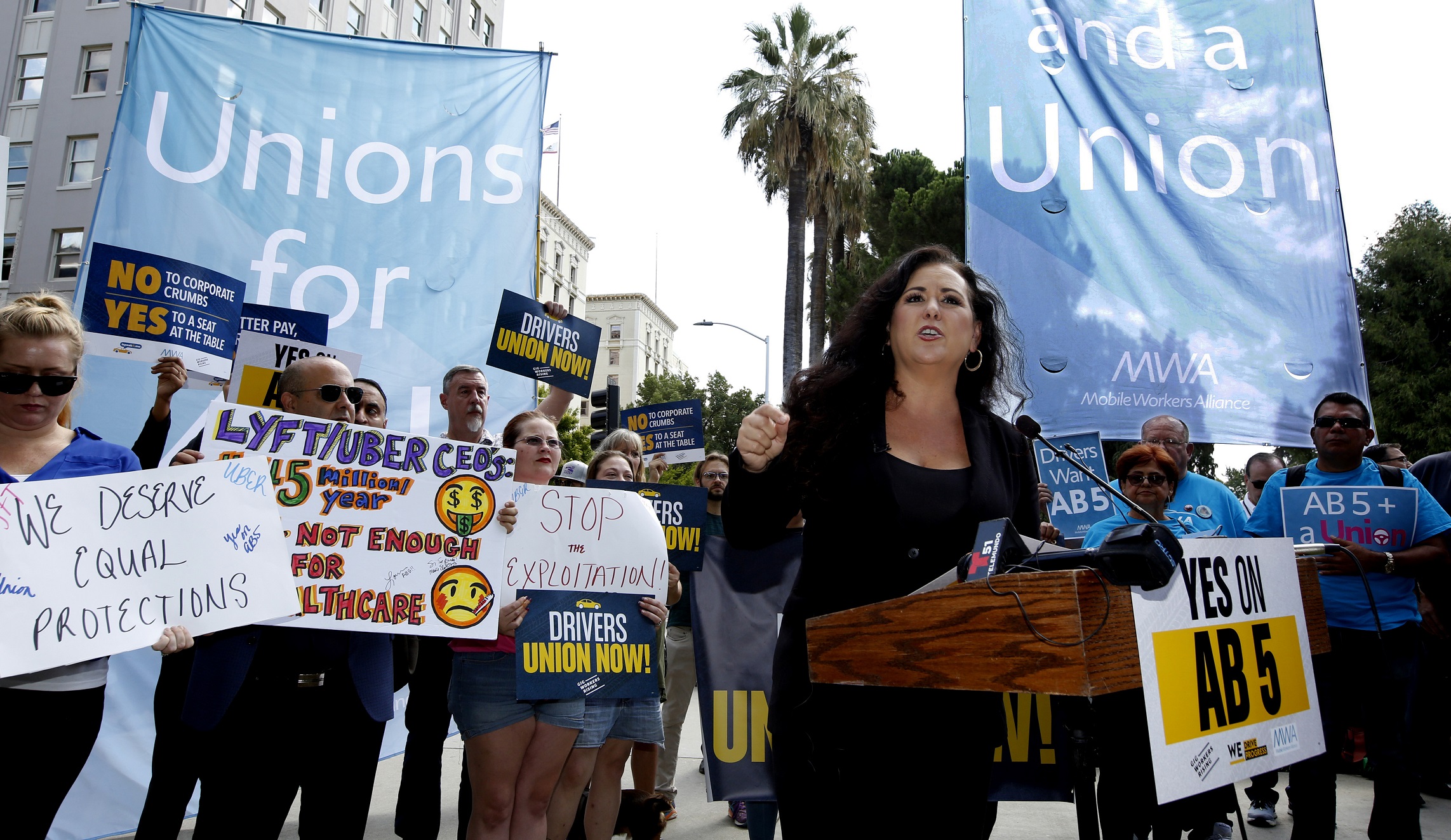 House Democrats want to nationalize California’s war on gig workers